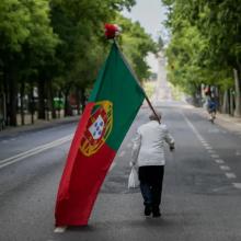 Em tempo de pandemia, Carlos Ferreira ficou conhecido quando subiu sozinho em 2020, em plena pandemia, a Avenida da Liberdade no 25 de Abril de 2020 Fotografia de José Sena Goulão/LUSA
